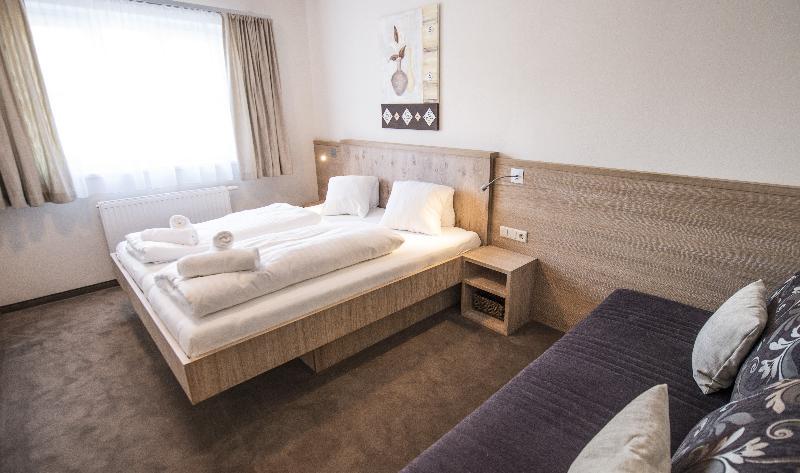 Crystls Aparthotel Flachau Extérieur photo